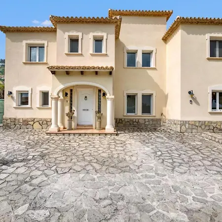 Villa Casa Lilly A Large Luxury With 4 Bedrooms